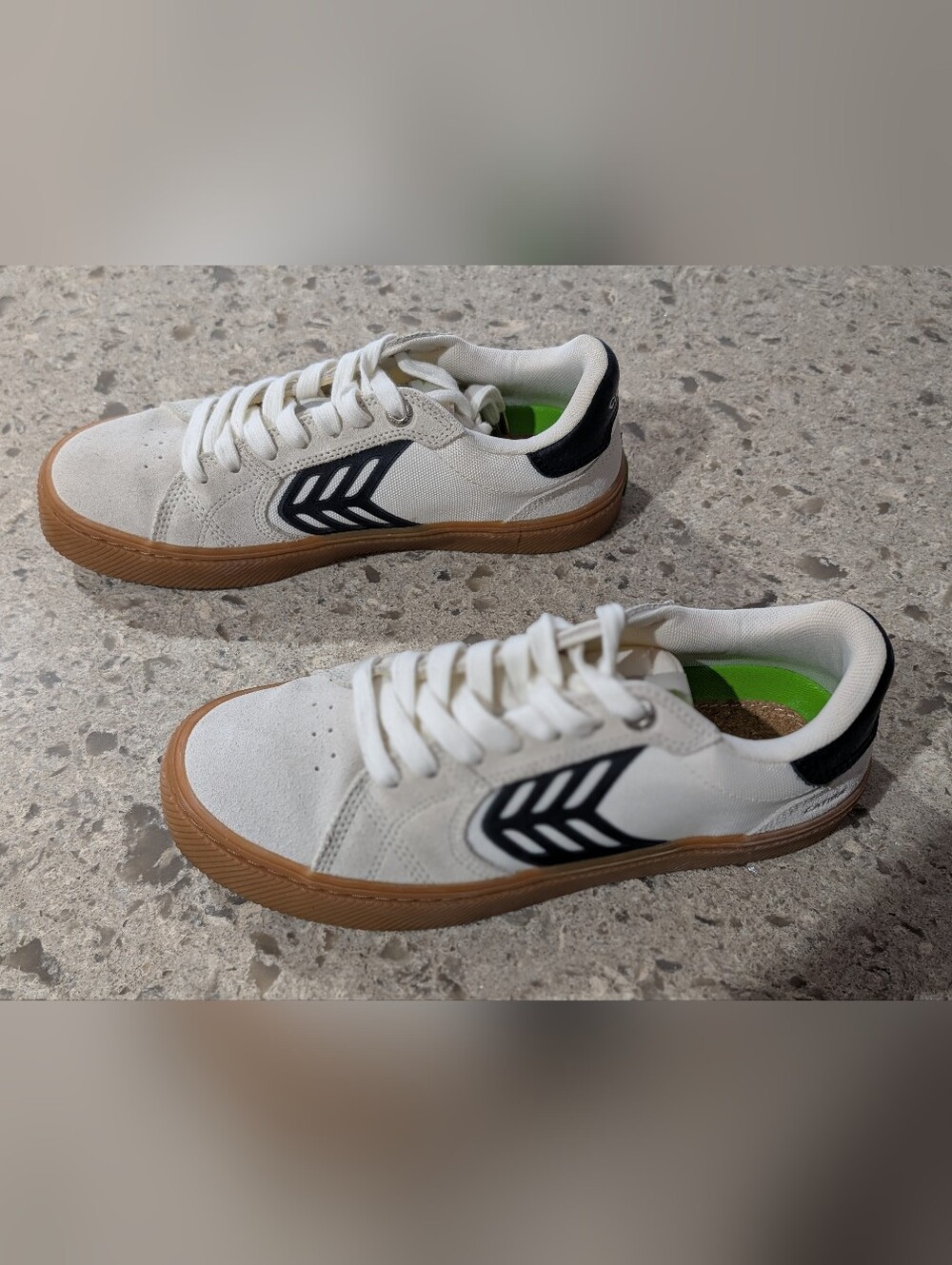 Cariuma White, Black & Gum-Soled Low-Top Sneakers